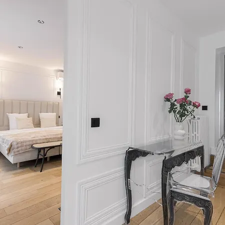 Gatsby Chic & Elegance & Billiards & Fitness & Luxury Apartment Cannes